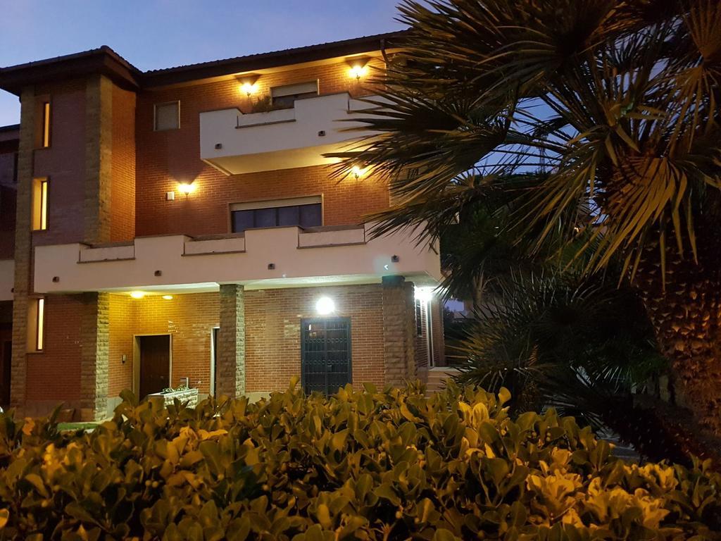 Myricae Rooms Affittacamere No Late Arrival Фьюмичино Экстерьер фото