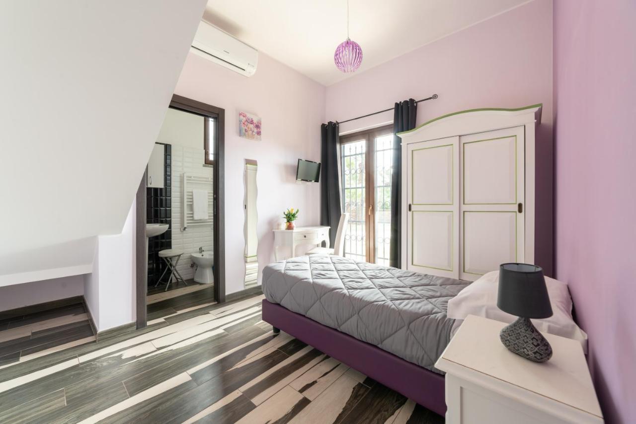 Myricae Rooms Affittacamere No Late Arrival Фьюмичино Экстерьер фото