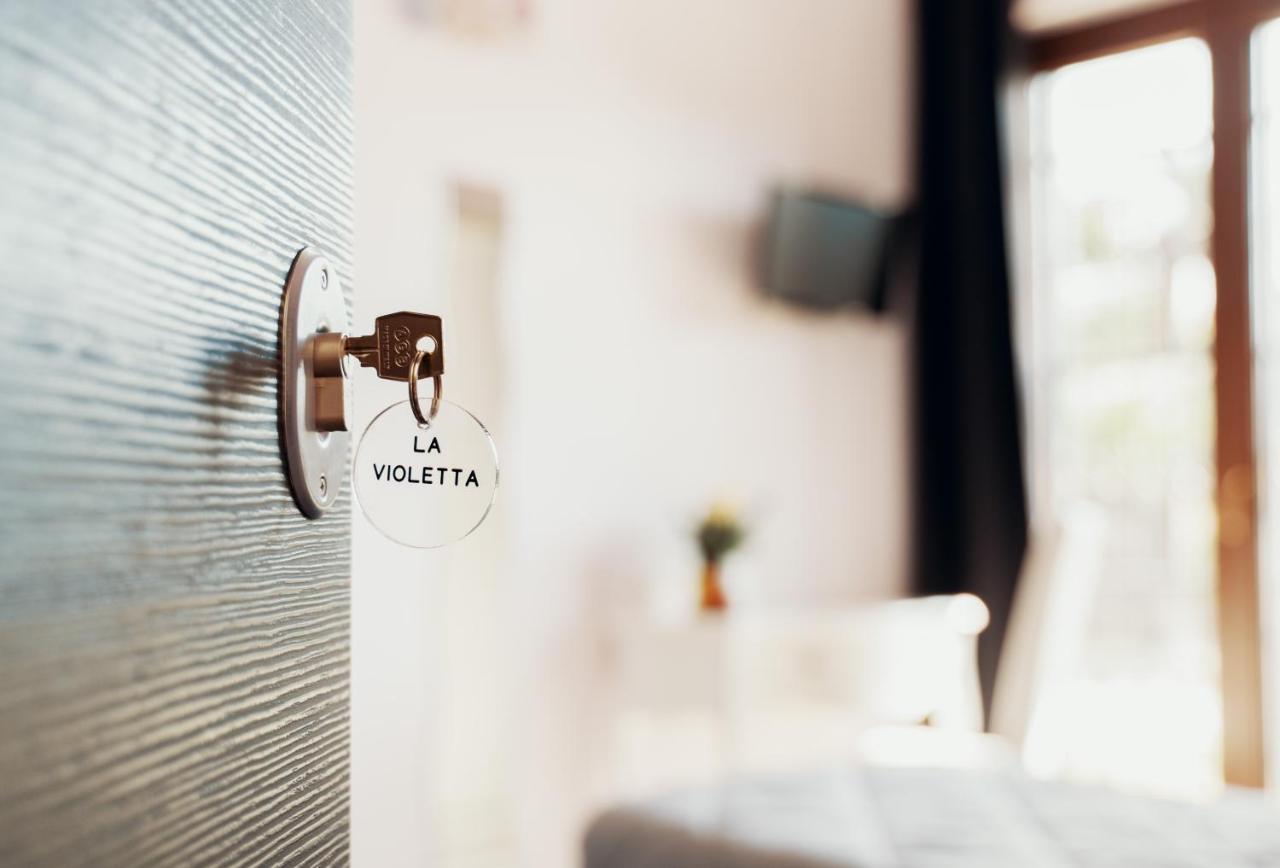 Myricae Rooms Affittacamere No Late Arrival Фьюмичино Экстерьер фото